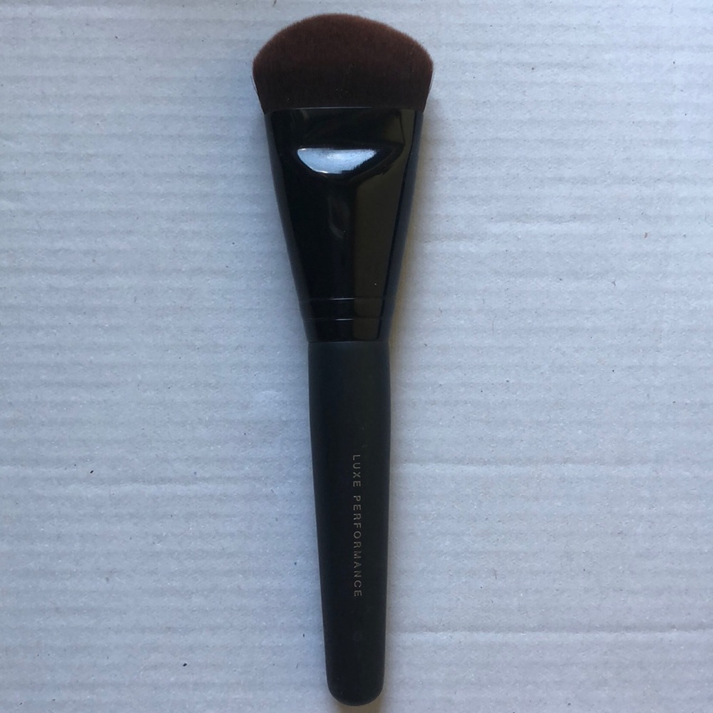 Bare Minerals Luxe Performance Foundation Brush